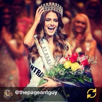 Sebagai fans KPop, Jesica tentu tak ingin melewatkan konser grup-grup favoritnya ketika tur ke Amerika Serikat. Ketika mengunggah postingan mengenai konser, fans pun melihat bahwa Jessica selalu di-notice atau dilihat oleh para idol.Foto: Instagram @jesicaahlberg