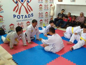 Yuk Bantu Khitanan Anak dengan Down Syndrome Jadi Lebih Istimewa!