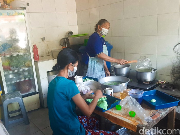 Klepon Gianyar Klepon Gianyar Sejak 1980 'Paling Enak di Dunia'