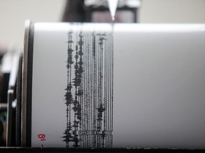 Gunung Ibu di Maluku Utara Erupsi, Lontarkan Abu Vulkanik Setinggi 2.000 Meter