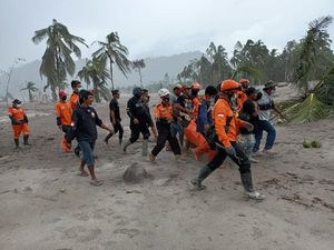 Korban Meninggal Erupsi Gunung Semeru Total 22 Orang