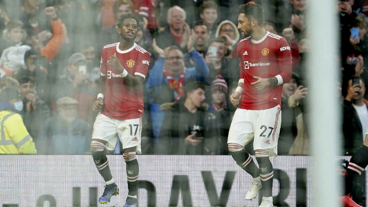 Fred dan Scott McTominay disebut sempura untuk MU. (Foto: AP/Jon Super)