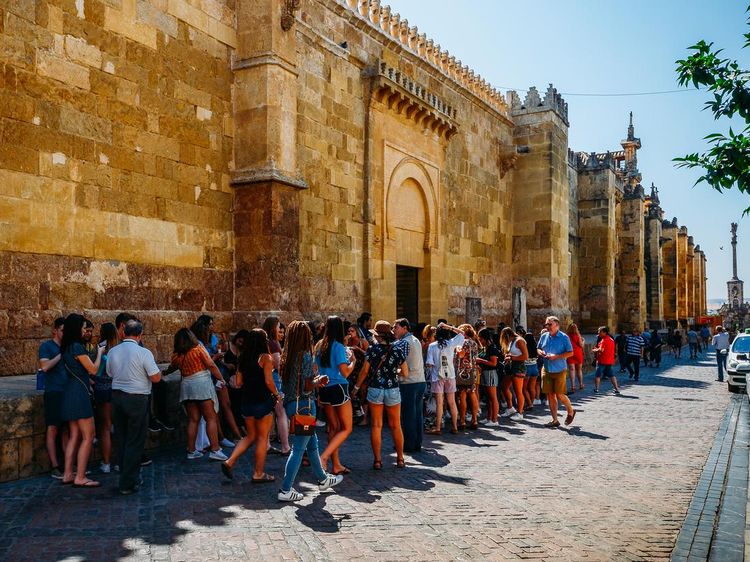 Kebanyakan Turis, Gereja yang Jadi Masjid Itu Rusak