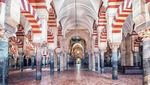 Kebanyakan Turis, Gereja yang Jadi Masjid Itu Rusak
