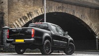 Pikap double cabin ini diproduksi pada 2019, dan memiliki odometer 13.500 mil (21.726 km). Saat ini tersedia untuk dijual melalui situs web resmi Chelsea Truck Company dengan harga £49.999 atau sekitar nyaris Rp 1 miliar. Foto: Kahn Design