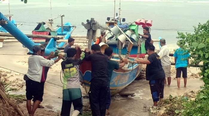 Nelayan di Ujung Genteng Sukabumi