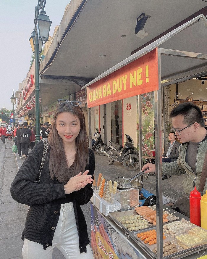 Nguyen Thuc Thuy Tien, Juara Miss Grand International 2021 yang Hobi Jajan di Pinggir Jalan