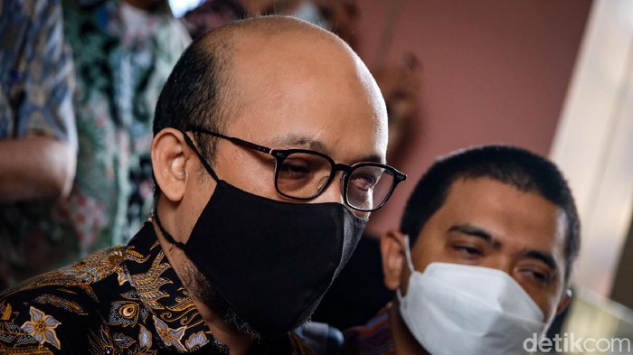 Sebanyak 52 eks pegawai KPK mengikuti sosialisasi pengangkatan ASN Polri hari ini. Novel Baswedan ikut serta ikut sosialisasi.