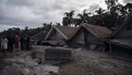 Penampakan Rumah yang Terendam Abu Vulkanik Semeru