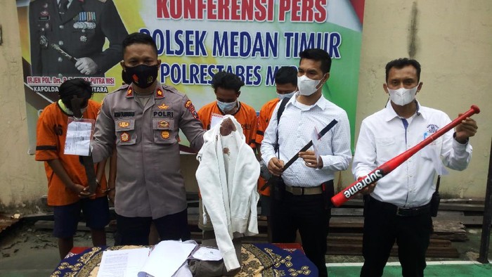 Polisi tangkap geng motor viral di Medan (Datuk-detikcom)