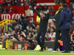 Ralf Rangnick tampak girang di tepi lapangan. MU mengakhiri laga itu dengan kemenangan 1-0 atas Palace. (Foto: AP/Jon Super)