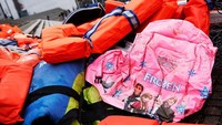 Anak-anak hingga ibu hamil menjadi korban dari penderitaan para migran tersebut.  