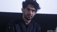 Reza kini tengah menjadi aktor yang sukses membuat ibu-ibu di seluruh Indonesia kesal. Pool/Noel/detikFoto