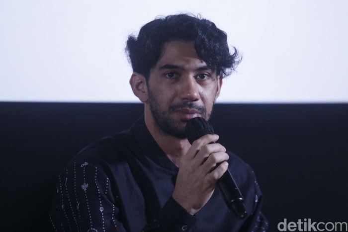 Reza Rahadian Reza Rahadian saat ditemui di kawasan Plaza Senayan.
