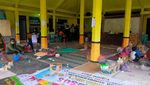 Semeru Bergemuruh, Tim SAR Evakuasi Warga yang Nekat Pulang