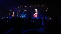 Namun sebelumnya, penyanyi asal Kanada itu diminta membatalkan konsernya di Arab Saudi.