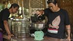 Sensasinya Tiada Dua, Begini Asyiknya Ngopi di Atas Awan ala Bali