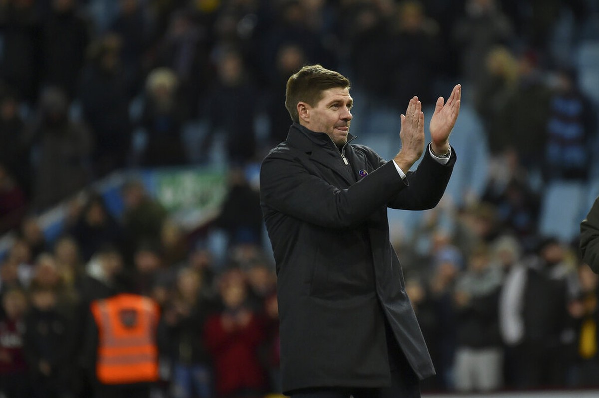 Modal Bagus Steven Gerrard Jelang Pulang ke Liverpool (AP)