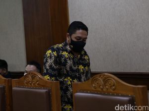 Hakim ke AKP Robin: Polisi Takut Preman, Pulang Kampung Aja!