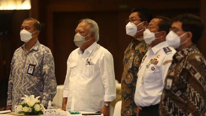 Upaya Merombak 38 Jembatan Tua di Jawa Menteri Pekerjaan Umum dan Perumahan Rakyat (PUPR) Basuki Hadimuljono menyusun proyek pembangunan 38 jembatan Callender Hamilton (CH) di Pulau Jawa.