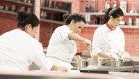 Candida Batista sudah serius menekuni dunia masak sejak 2004. Waktu itu ia putuskan meninggalkan pekerjaannya di bidang arsitektur. Ia lalu lulus dari sekolah seni kuliner pada tahun 2006.