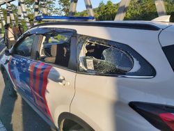 7 Polisi Luka-4 Mobil Dirusak Saat Penangkapan Pembakar Kantor Desa di Maluku