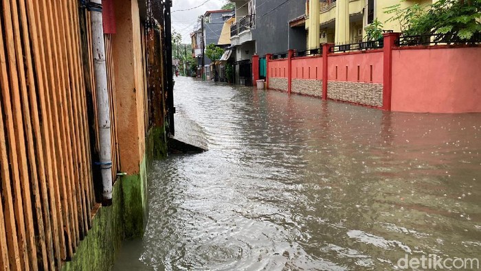 Banjir di permukiman warga di wilayah Tamalanrea, Kota Makassar. (Noval/detikcom)