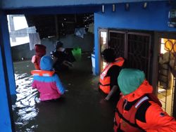 Diguyur Hujan Deras Sejak Kemarin, Sejumlah Wilayah di Makassar Banjir