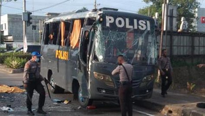 Bus pengangkut siswa SPN Polda Jambi alami kecelakaan (dok. Istimewa)
