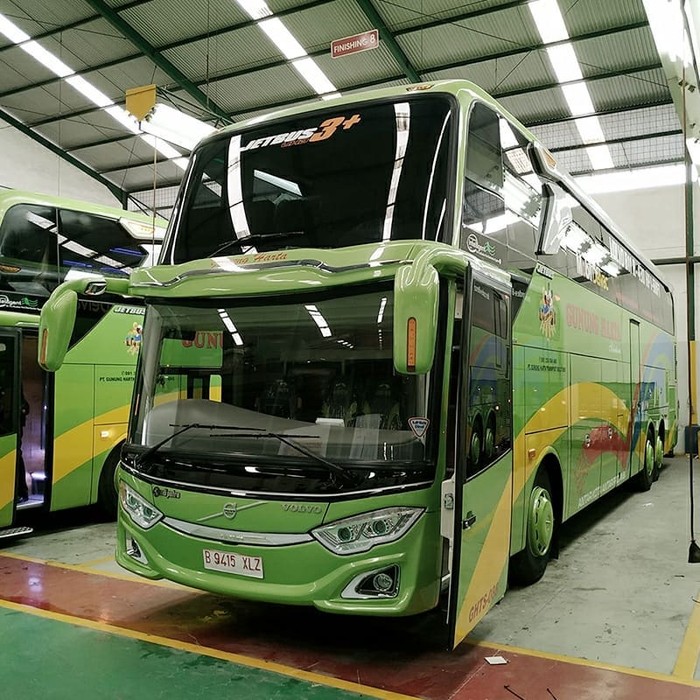 Bus UHD PO Gunung Harta