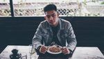 Intip Kembali Momen Gaga Muhammad saat Nongkrong Bareng Laura
