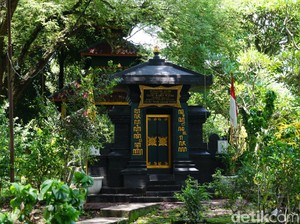 Makam Panggung Konon Jadi Lokasi Gajah Mada Ucap Sumpah Palapa
