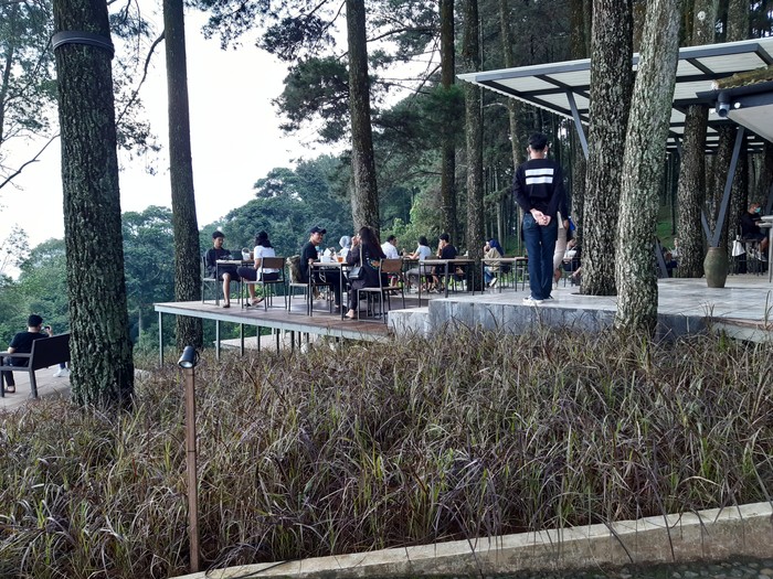 Kafe Pasir Angin Bogor