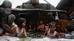Wajah Ceria Anak-anak Warnai Banjir Rob di Muara Baru, Jakarta Utara