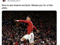 Netizen Tertawakan Arsenal Kembali ke Setting Asal