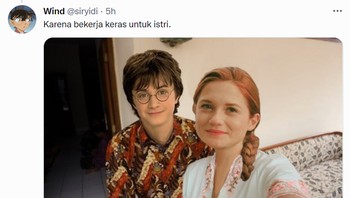 Harry Potter dan istrinya sudah siap dengan batik untuk reunian Foto: (@siryidi/Twitter)