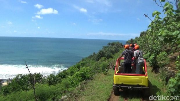 Pantai Watunene Gunungkidul