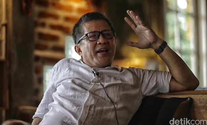 Rocky Gerung Hot Questions