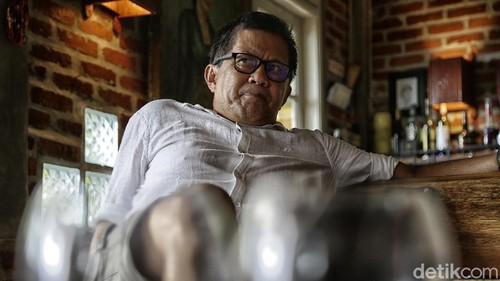 Rocky Gerung Hot Questions