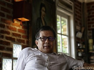 PSI Tolak Tunda Pemilu tapi Dukung Jokowi Bisa 3 Periode, Rocky Gerung Geram