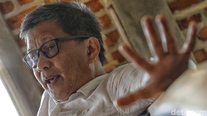 Rocky Gerung Hot Questions