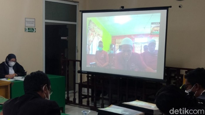 Sidang Kasus Polisi Jual Sabu Sitaan