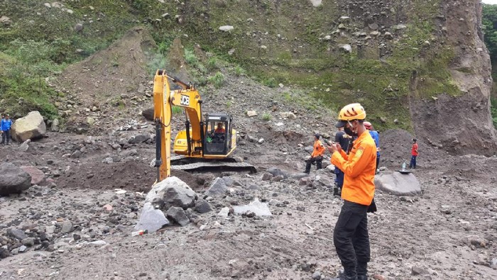 Sopir truk yang hilang sepekan tersapu lahar hujan Gunung Merapi ditemukan tewas, Selasa (7/12/2021).