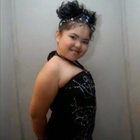 Tingkah polah Tina Toon cilik saat bernyanyi sangat jenaka dan membuat siapa pun yang menontonnya gemas. Foto: Instagram/@tinatoon101