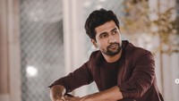Vicky Kaushal juga sempat menjadi pria paling tampan di India dan berada di posisi ke-4. Dok. Instagram