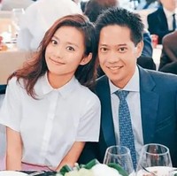 Keduanya mulai berpacaran sejak bertemu di gereja. Namun, Guo Yongchun melakukan perilaku yang tak masuk akal dan tidak bertanggung jawab saat Wu Zhiheng menghampirinya ke Amerika Serikat. Ia pun diam-diam menanggung rasa sakit itu sendirian hingga menderita kecemasan. Foto: dok. inf news