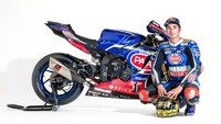 Yamaha R1 edisi Toprak ini dijual £33,000 + VAT atau sekitar Rp 631 jutaan. Wih, tertarik untuk memboyongnya detikers? Foto: Yamaha Racing