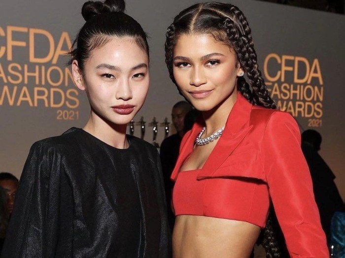 Zendaya dan Jung Ho Yeon Zendaya dan Jung Ho Yeon