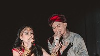 Kalau yang ini kebersamaan dengan Bebizy Fatlanay. Foto: Instagram Anji