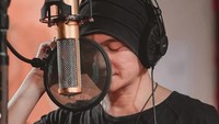 Selamat berkarya lagi, Anji. Foto: Instagram Anji